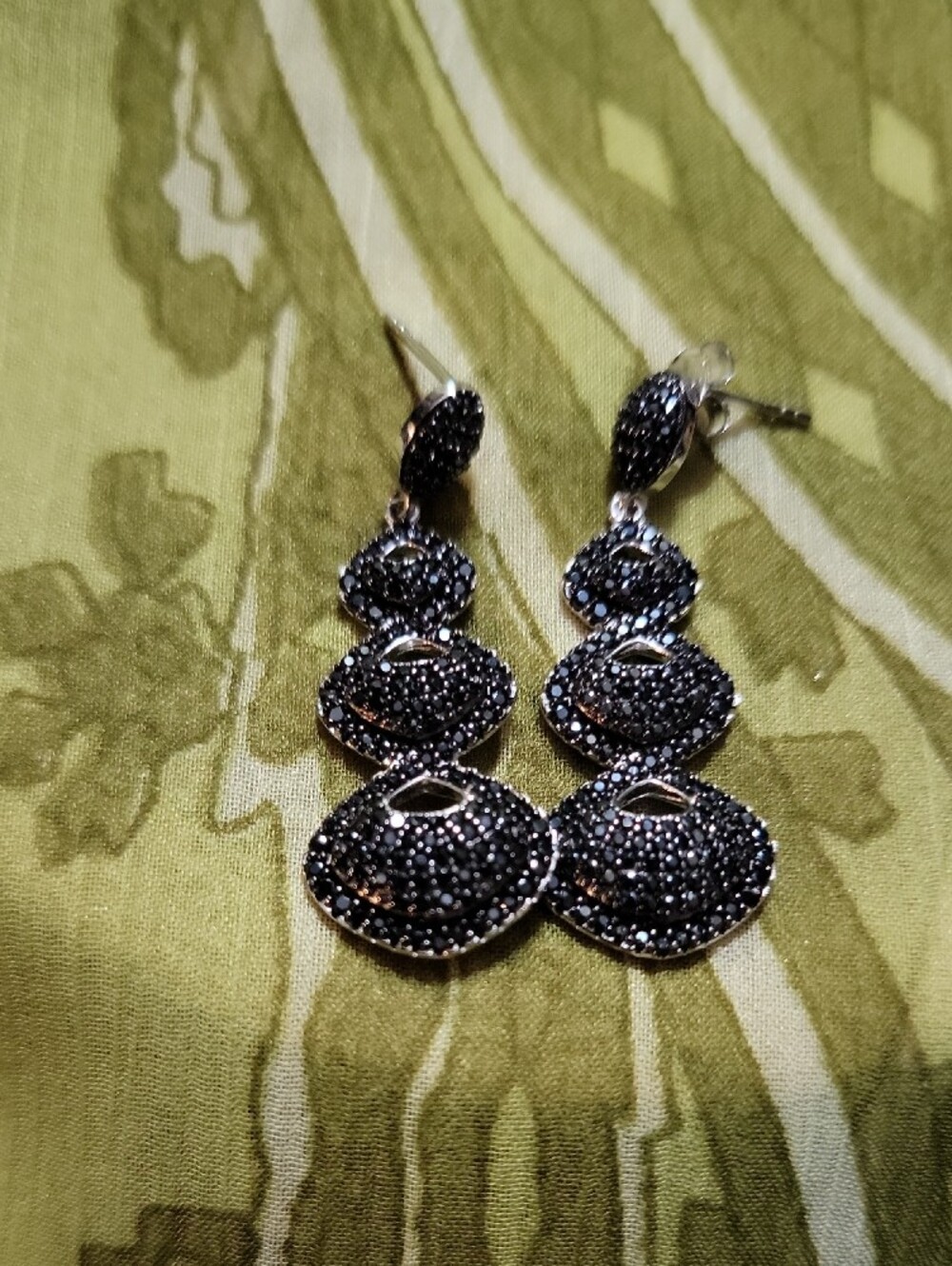 Black Spinel Dangle Earrings - Elegant Women Jewelry - Picture 2 of 3